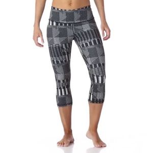 Patagonia Centered Geometric Print Crop Tights / Leggings Size M